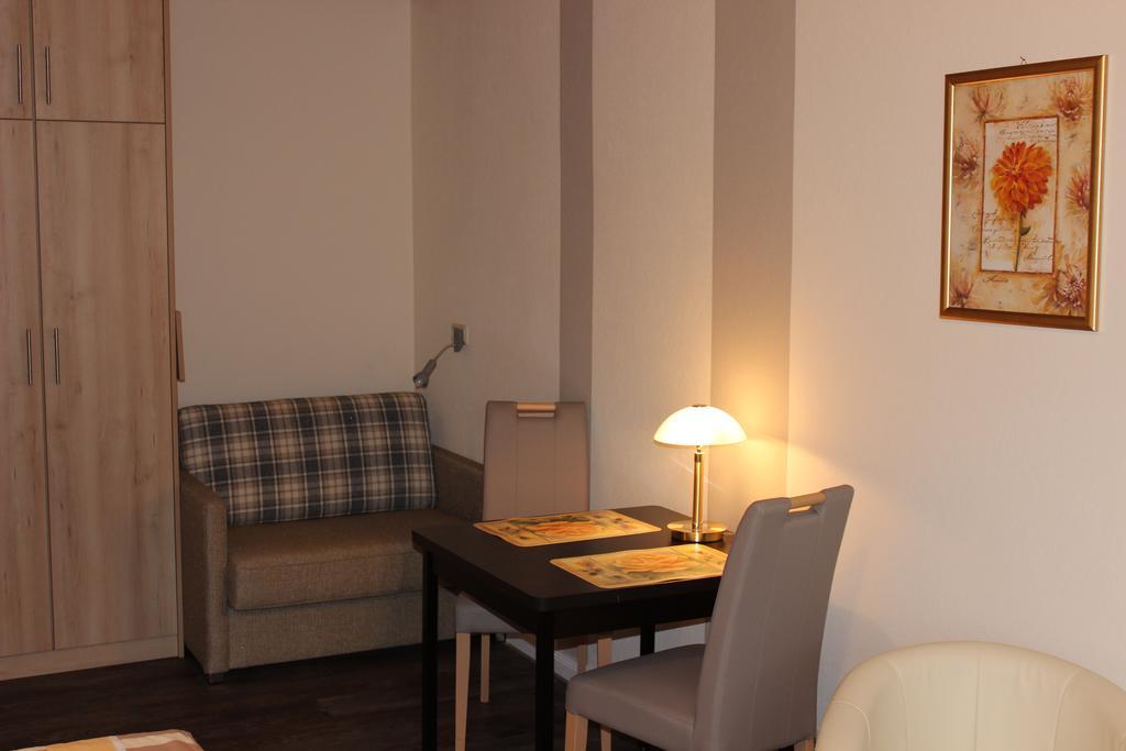 Jahnkes Gasthaus-Pension Garni Todesfelde ภายนอก รูปภาพ