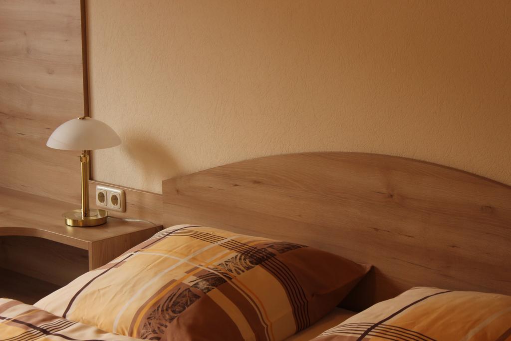 Jahnkes Gasthaus-Pension Garni Todesfelde ภายนอก รูปภาพ